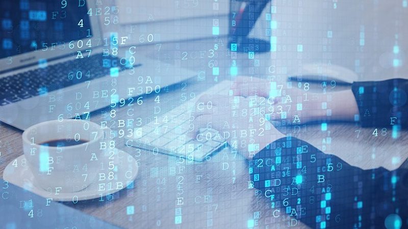 SEO（搜索引擎优化）是提高网站排名的关键。以下是一些常见的SEO优化方法：